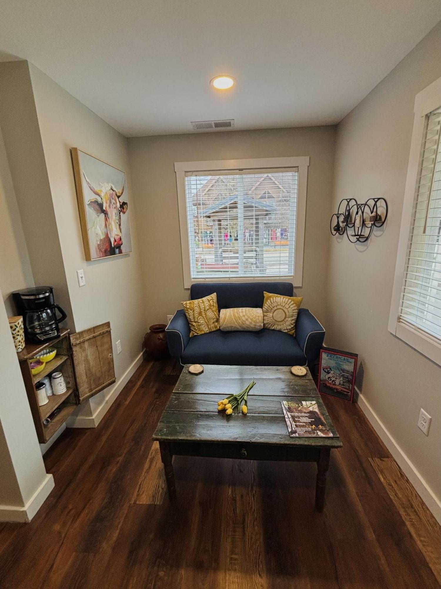 The Iris Garden Downtown Cottages And Suites ナッシュビル 部屋 写真